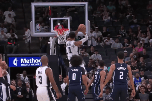 First Look At Chris Paul & Victor Wembanyama In Spurs Preseason Action