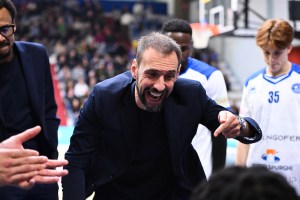 Poeta: Prestazione eccellente, sfruttati al meglio i molteplici tiri aperti