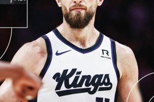 Sabonis la decide in extremis, rimonta Kings sugli Heat