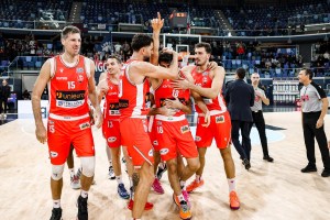 Pollone regala la vittoria a Forlì sulla sirena, canestro valido o fuori tempo massimo?