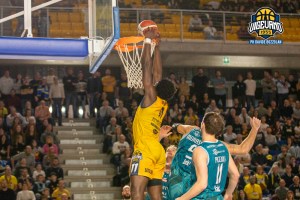LNP Serie A2 10° Giornata | Vigevano che partita, supera Cantù con un Mack spettacolare