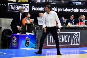 Givova Scafati, coach Nicola: “Vergogniamoci e chiediamo scusa a società e tifosi”
