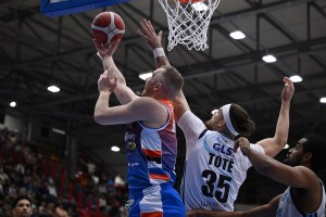Treviso fa il blitz a Napoli. I padroni di casa restano a zero