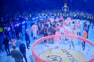 Olympiacos coach Georgios Bartzokas argues and accuses in Belgrade