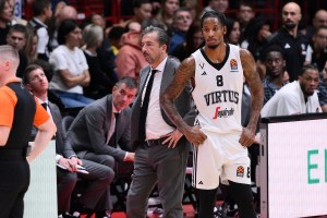 “Clyburn in sciopero”. “Clyburn si esclude dal gioco”. Raffica di 4 per l’ala della Virtus
