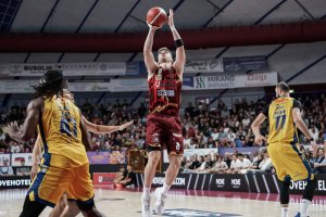 Infortunio per Juan Fernandez, un’altra tegola per la Reyer Venezia