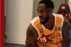 Pesaro espugna il Paladozza al termine di un grande match