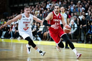 La Turchia batte l’Ungheria, si qualifica ad EuroBasket 2025 e regala il pass anche all’Italia