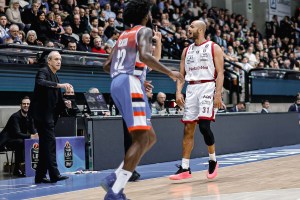 Shields (26 punti in 26′) è di un altro pianeta, Milano sbanca Treviso e vede la Final8