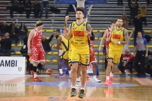Givova Scafati, contro Pistoia Rob Gray ritocca il suo “high” in Italia