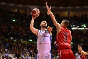 Miro Bilan dominante: la Germani Brescia vince contro la Pallacanestro Trieste
