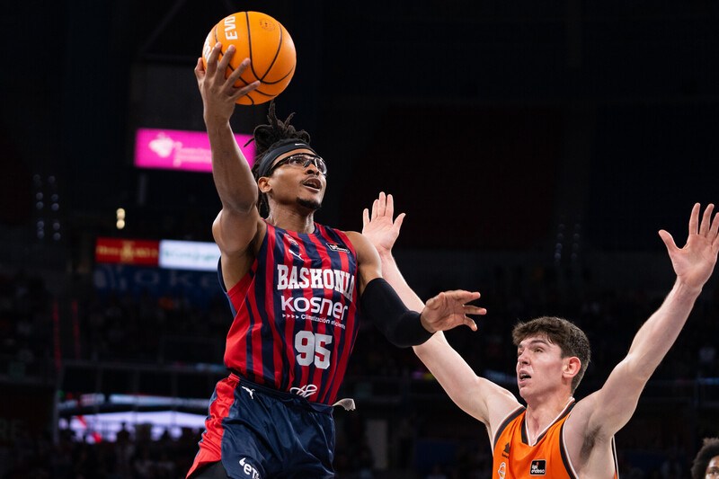 Baskonia, Chima Moneke smentisce i rumors sul suo futuro