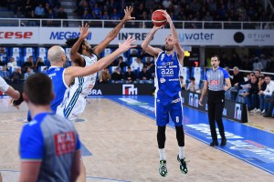 La Germani Brescia parte forte e poi gestisce: il Napoli Basket perde ancora