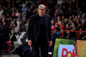 Varese-Olimpia Milano, il concitato finale e la rabbia di Messina: cos’è successo?
