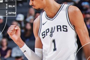 Tripla doppia Victor Wembanyama, gli Spurs battono i Kings
