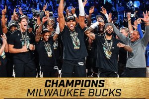 NBA Cup 2024, la cerimonia di premiazione dei Milwaukee Bucks