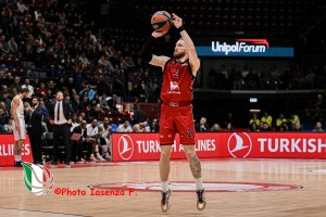 L’Olimpia continua a vincere in Eurolega: è quinta in fila, battuto l’Asvel 92-84