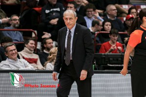 Coach Messina: “Solidi, duri, disciplinati nel finale”
