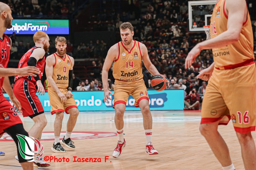 Eurolega EA7 Emporio Armani Milano - Olympiakos Piraeus Sasha Vezenkov
