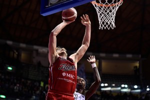 La Vanoli Cremona lotta, ma Trieste fa la voce grossa a rimbalzo e conquista la vittoria