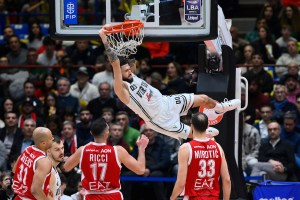 Isaia Cordinier guida la Top 10 del 10° turno di LBA