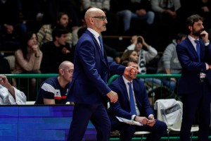 LBA, Frank Vitucci diventa l’ottavo coach a raggiungere le 700 panchine