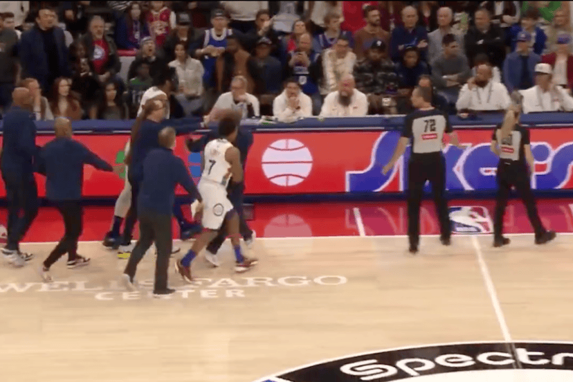 Joel Embiid espulso
