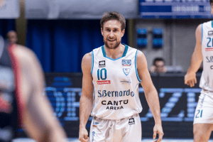 La Pallacanestro Cantù affronta la capolista Rimini
