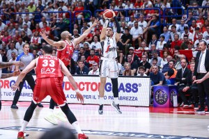Rihards Lomazs joins Telekom Baskets Bonn