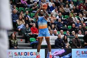Colpo Dinamo Sassari: la Virtus Bologna va al tappeto