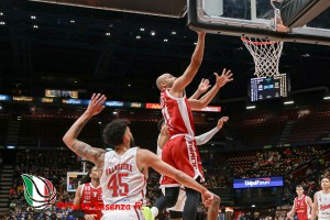 Olimpia Milano, segnali di ripresa: Tonut e Caruso protagonisti