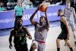 Olympiacos targets Landry Nnoko