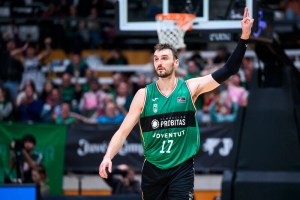 Real Madrid reportedly targets Sam Dekker