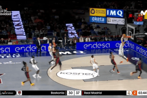Real Madrid, schiacciata pazzesca di Mario Hezonja