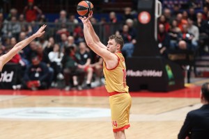 Olympiacos, Vezenkov and Morris will be with the team in France