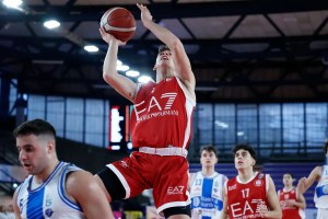 IBSA NextGen Cup, Girone B: L’EA7 Emporio Armani Milano conquista la vittoria sul Banco di Sardegna
