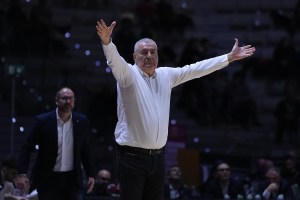Trapani Shark, rebus pivot: Repesa cerca la formula giusta
