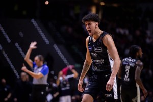 Aquila Trento sfida Tortona senza Ellis e Bayehe