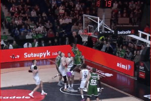 Lonnie Walker IV leaves Zalgiris to sign two-year deal with 76ers