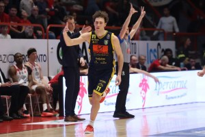 Givova Scafati, nella vittoria di Pistoia il decisivo Miaschi firma la sua miglior prova in Serie A