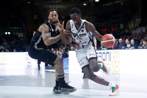 Repubblica: Virtus Bologna, Saliou Niang ‘obiettivo primario’ tra gli italiani