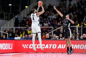 Gorham dominante, la Bertram Derthona passa sul campo della capolista Trento