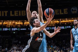 La Virtus Bologna torna a vincere in Eurolega, travolta Berlino per 64 a 108