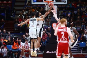 Mirotic decisivo nel finale, l’EA7 supera Trento per la prima volta in stagione