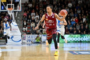 Justin Robinson joins Paris Basketball