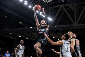 La Virtus Bologna batte una Trento mai doma