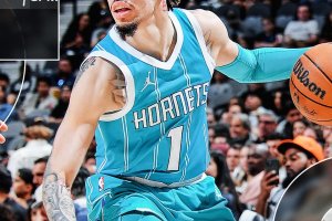 Charlotte da record: 26 triple e 145 punti contro San Antonio