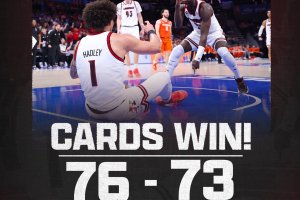 Louisville soffre ma batte Clemson e vola in finale ACC
