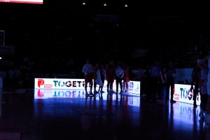 Blackout al PalaCarrara durante Pistoia-Trieste