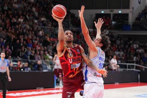 Pallacanestro Reggiana, pista McGruder in stand-by: Priftis vuole un’altra chance per Smith